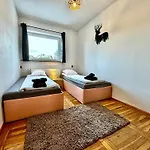 Monte Black Z Jacuzzi I Sauna Finska Hébergement de vacances