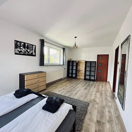 Monte Black Z Jacuzzi I Sauna Finska Casa vacanze