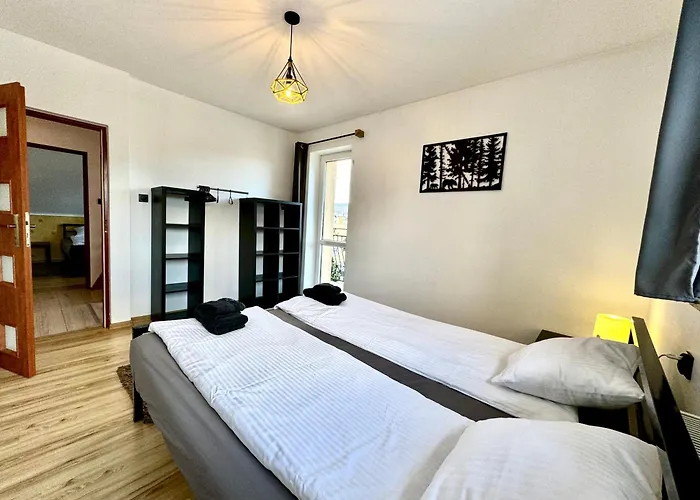 Monte Black Z Jacuzzi I Sauna Finska 度假居